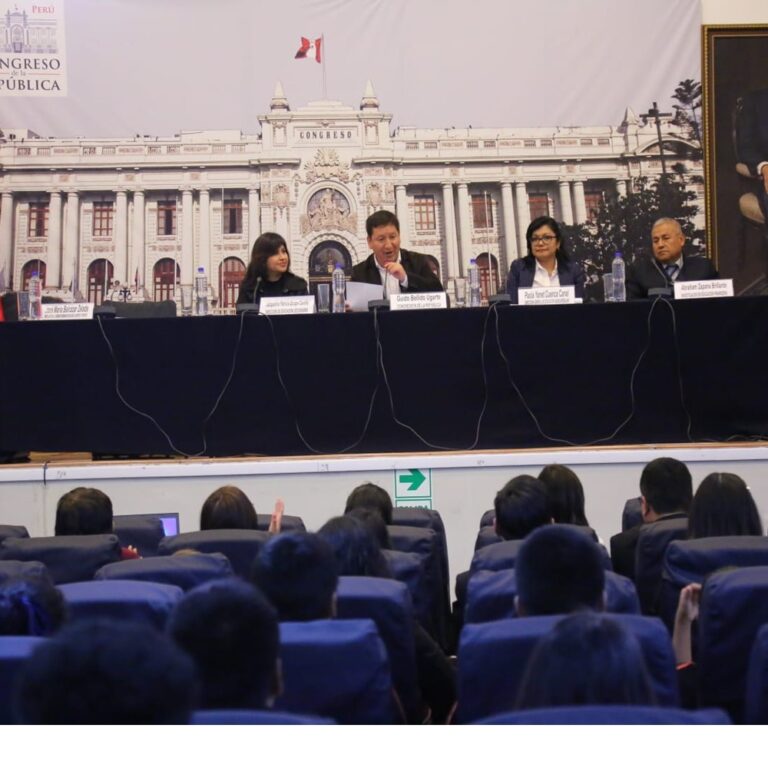 Retorna a Comisión de Educación norma que restituye a directores y subdirectores en sus cargos